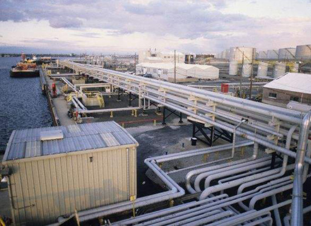 أنابيب النفط